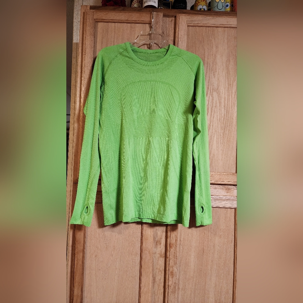 Lululemon Bright Green Long Sleeve Top